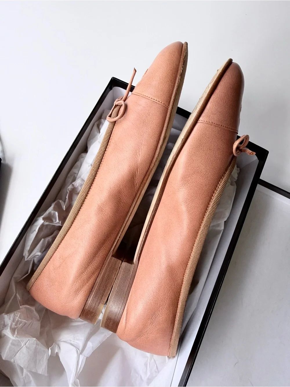 CHANEL Leather CC Cap Toe Ballet Flats with Bow in Orange / Tan Lambskin 38